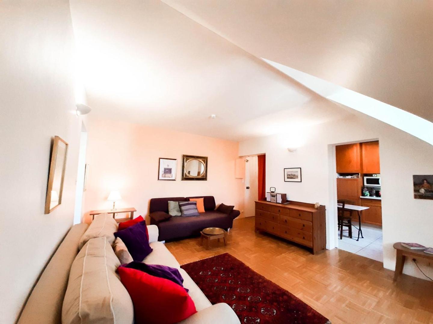 Spacious T2 Apt In City Center. アンボワーズ エクステリア 写真