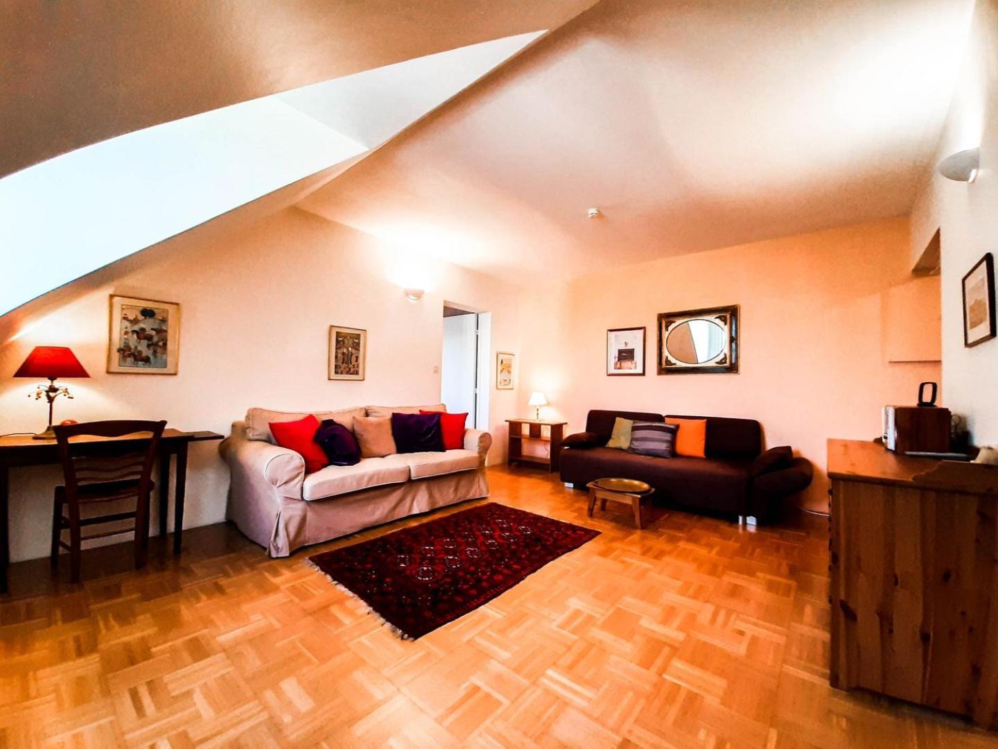 Spacious T2 Apt In City Center. アンボワーズ エクステリア 写真
